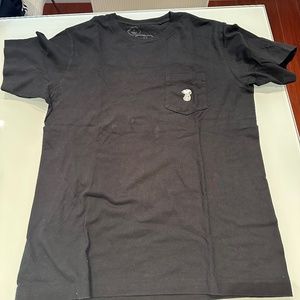 Uniqlo x kaws x peanuts snoopy t shirt